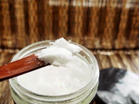 Will coconut oil remove skin tags from the face and body?
